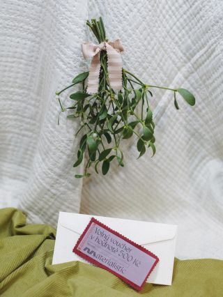 Už je to ve vzduchu. I my to cítíme. Daruj ✨ kurz šití, krásné látky nebo budget na nákup v šicím nebi. Poradíme,...